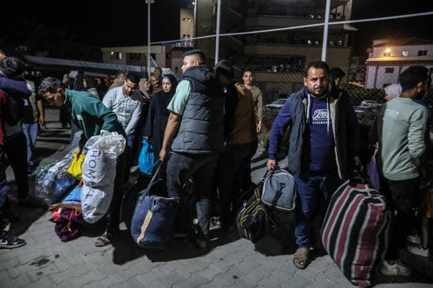 Group of Palestinians return to Gaza via Rafah Border Crossing KHAN YUNIS, GAZA, PALESTINE - MAY 13: A group of Palestinians, including those who received medical treatment in Egypt and their companions, arrive in the city of Khan Yunis, Gaza, Palestine via the Rafah Border Crossing on May 13, 2026. After Israel permitted limited passage, the returning Palestinians were greeted by their families and relatives following their journey back into the Gaza Strip. Abed Rahim Khatib Anadolu Khan Yunis Gaza. Editorial use only. Please get in touch for any other usage.  Copyright: x2026xAnadoluxAbedxRahimxKhatibx