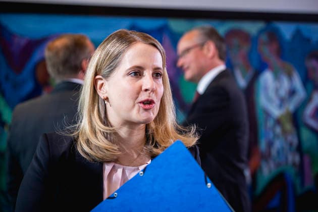 Verena Hubertz SPD , Federal Minister for Housing, Urban Development and Construction, recorded during a cabinet meeting in Berlin, 13 05 2026 Berlin Germany Copyright: xJulianexSonntagx