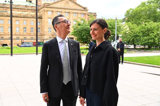 Cem OEZDEMIR State Premier of Baden Wuerttemberg in front of the state parliament with his wife Flavia ZAKA, State Premier election in Baden Wuerttemberg on 13 05 2026 in the state parliament in Stuttgart