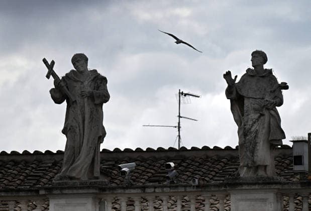 Pope Leo XIV Leads The General Audience - Vatican Statues of saints in Saint Peter’s square, Vatican on May 13, 2026. Photo by Eric Vandeville ABACAPRESS.COM Rome Vatican (or Holy See)  Copyright: xVandevillexEric ABACAx