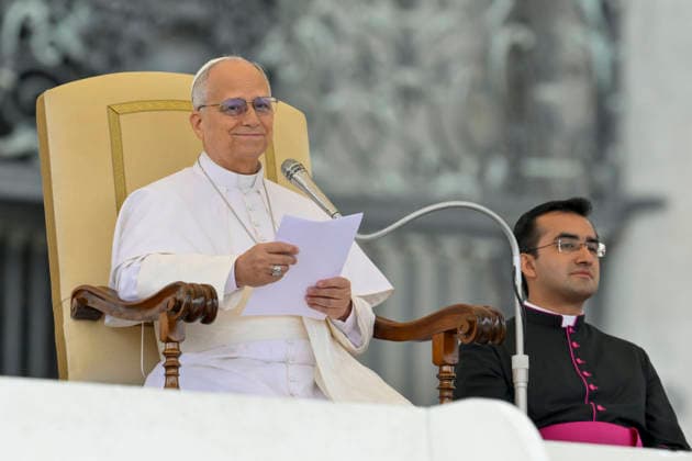 ITALY - POPE LEO XIV DURING THE WEEKLY GENERAL AUDIENCE AT ST PETER S SQAUTE IN THE VATICAN - 2026 5 13 Italy, Rome, Vatican, 2026 5 13 .Pope Leo XIV a during the weekly general audience at St Peter s Square in The Vatican EDITORIAL USE ONLY - NO BOOKS Copyright: xVATICANxMEDIAx