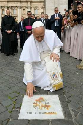 ITALY - POPE LEO XIV DURING THE WEEKLY GENERAL AUDIENCE AT ST PETER S SQAUTE IN THE VATICAN - 2026 5 13 Italy, Rome, Vatican, 2026 5 13 .Pope Leo XIV a during the weekly general audience at St Peter s Square in The Vatican EDITORIAL USE ONLY - NO BOOKS Copyright: xVATICANxMEDIAx