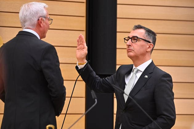Swearing-in ceremony Cem OEZDEMIR State Premier of Baden Wuerttemberg, left State Parliament President Thomas STROBL, swears the oath of office as State Premier of Baden Wuerttemberg on 13 May 2026 in the State Parliament in Stuttgart