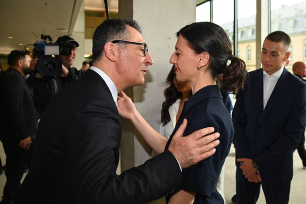 Cem OEZDEMIR State Premier of Baden Wuerttemberg hugs wife Flavia ZAKA, State Premier election in Baden Wuerttemberg on 13 05 2026 in the state parliament in Stuttgart