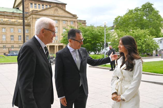 Cem OEZDEMIR with Winfried KRETSCHMANN on the left, daughter Mia on the right State Premier election in Baden Wuerttemberg on 13 05 2026 in the state parliament in Stuttgart