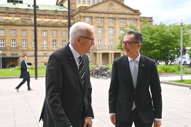 Cem OEZDEMIR with li Winfried KRETSCHMANN, State Premier election in Baden Wuerttemberg on 13 05 2026 in the state parliament in Stuttgart