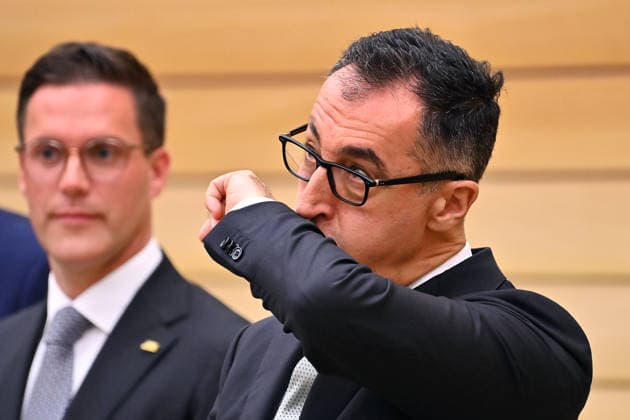 Cem OEZDEMIR State Premier of Baden Wuerttemberg, left Manuel HAGEL CDU, Minister of the Interior BW State Premier election in Baden Wuerttemberg on 13 05 2026 in the state parliament in Stuttgart
