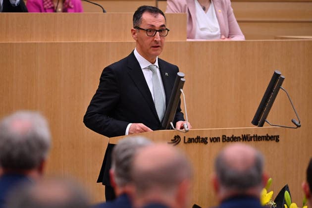 Cem OEZDEMIR State Premier of Baden Wuerttemberg at the lectern State Premier election in Baden Wuerttemberg on 13 05 2026 in the state parliament in Stuttgart