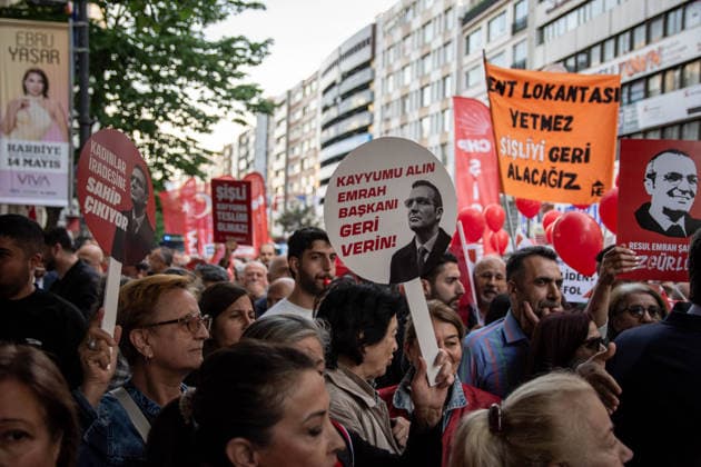 May 13, 2026, Istanbul, Istanbul, Turkey: Supporters of the Republican People s Party (CHP) take part in the first â€oeDemocracy and Freedom March†organized by the Istanbul Provincial Presidency in Istanbul, Turkey, on May 13, 2026. The march began in front of the Ataturk Museum in the district of Sisli and ended in front of the Sisli Municipality building. Thousands of demonstrators participated in the rally, chanting slogans such as â€oeNo to trustee appointments,†â€oeFreedom for political prisoners,†and messages supporting detained mayors. Istanbul Turkey - ZUMAt171 20260513_zip_t171_014 Copyright: xAbdullahxTepelix