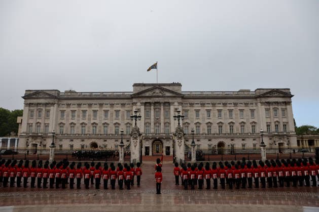 May 13, 2026, London, United Kingdom: Members of the Grenadier Guards seen at Buckingham Palace during the State Opening of Parliament and The King s Speech in the House of Lords at the Palace of Westminster. The Kings Speech marks the formal start of the parliamentary year and sets out the government s agenda for the 2026-27 session. London United Kingdom - ZUMAs197 20260513_aaa_s197_367 Copyright: xDinendraxHariax