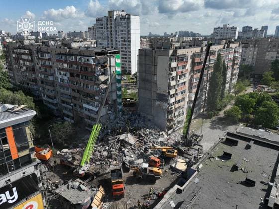 Two killed in Russian drone strikes on a residential area in Kyiv KYIV, UKRAINE - MAY 14: (----EDITORIAL USE ONLY – MANDATORY CREDIT - STATE EMERGENCY SERVICE OF UKRAINE HANDOUT - NO MARKETING NO ADVERTISING CAMPAIGNS - DISTRIBUTED AS A SERVICE TO CLIENTS----) Search and rescue operations are ongoing following a Russian strike on a multi-story residential building in the Darnytskyi district of Kyiv, Ukraine on May 14, 2026. 2 people have been confirmed dead. Emergency responders have rescued 28 people. Rescuers have already removed more than 20 cubic meters of debris from the destroyed structures and evacuated 5 damaged vehicles. State Emergency Service of Ukraine Anadolu Kyiv Ukraine. Editorial use only. Please get in touch for any o  Copyright: x2026xAnadoluxStatexEmergencyxServicexofxUkrainex