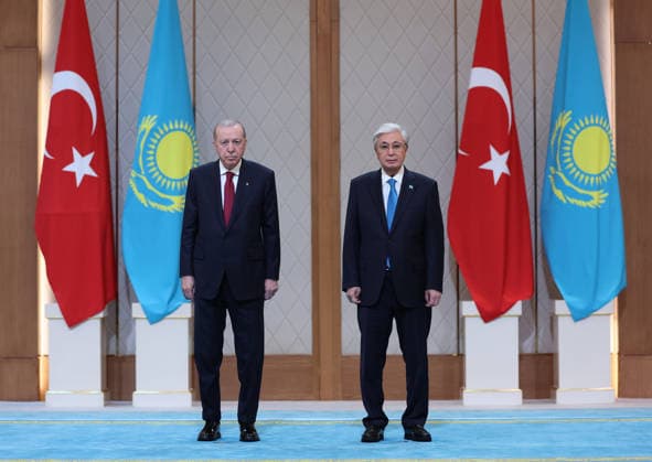 Turkish President Recep Tayyip Erdogan in Kazakhstan ASTANA, KAZAKHSTAN - MAY 14: (----EDITORIAL USE ONLY - MANDATORY CREDIT - TURKISH PRESIDENCY MURAT KULA HANDOUT - NO MARKETING NO ADVERTISING CAMPAIGNS - DISTRIBUTED AS A SERVICE TO CLIENTS----) Turkish President Recep Tayyip Erdogan is welcomed by Kazakh President Kassym-Jomart Tokayev with an official ceremony at the Independence Palace in Astana, Kazakhstan on May 14, 2026. Turkish Presidency Murat Kula Anadolu Astana Kazakhstan. Editorial use only. Please get in touch for any other usage.  Copyright: x2026xAnadoluxTurkishxPresidencyx xMuratxKulax