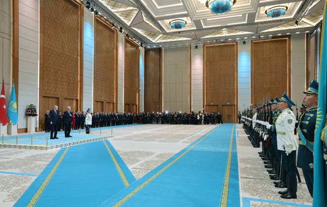 Turkish President Recep Tayyip Erdogan in Kazakhstan ASTANA, KAZAKHSTAN - MAY 14: (----EDITORIAL USE ONLY - MANDATORY CREDIT - TURKISH PRESIDENCY MURAT CETINMUHURDAR HANDOUT - NO MARKETING NO ADVERTISING CAMPAIGNS - DISTRIBUTED AS A SERVICE TO CLIENTS----) Turkish President Recep Tayyip Erdogan is welcomed by Kazakh President Kassym-Jomart Tokayev with an official ceremony at the Independence Palace in Astana, Kazakhstan on May 14, 2026. TUR Murat Cetinmuhurdar Anadolu Astana Kazakhstan. Editorial use only. Please get in touch for any other usage.  Copyright: x2026xAnadoluxTUR xMuratxCetinmuhurdarx