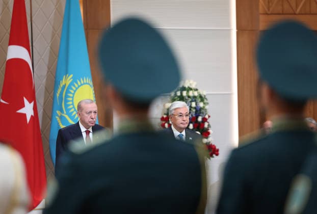 Turkish President Recep Tayyip Erdogan in Kazakhstan ASTANA, KAZAKHSTAN - MAY 14: (----EDITORIAL USE ONLY - MANDATORY CREDIT - TURKISH PRESIDENCY MURAT CETINMUHURDAR HANDOUT - NO MARKETING NO ADVERTISING CAMPAIGNS - DISTRIBUTED AS A SERVICE TO CLIENTS----) Turkish President Recep Tayyip Erdogan (L) is welcomed by Kazakh President Kassym-Jomart Tokayev (R) with an official ceremony at the Independence Palace in Astana, Kazakhstan on May 14, 2026. TUR Presidency Murat Cetinmuhurdar Anadolu Astana Kazakhstan. Editorial use only. Please get in touch for any other usage.  Copyright: x2026xAnadoluxTURxPresidencyx MuratxCetinmuhurdarx