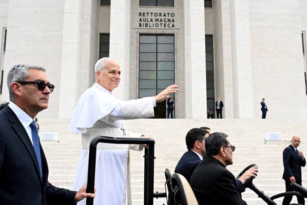 May 14, 2026, Rome, Rome, Italy: Pope Leo XIV visits Sapienza University on a pastoral visit, Rome, May 14, 2025 Rome Italy  - ZUMAa289 20260514_zia_a289_014 Copyright: xMariaxLauraxAntonellix xAgfx