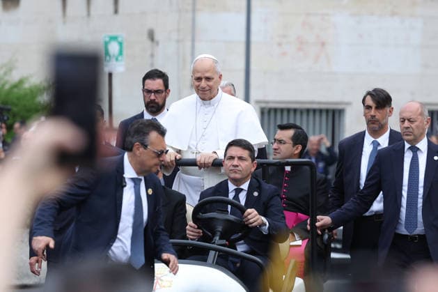 IPA84672920 - Rome - Italy, May 14, 2026: Institutional visit of His Holiness Pope Leo XIV to Sapienza University of Rome. The meeting with the Roman academic community represented a moment of discussion on the themes of education, research and the role of new generations in contemporary society.  Copyright: xmarcoxiacobuccix xmarcoxiacobuccix 84672920