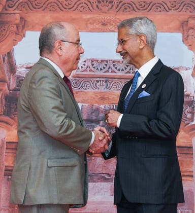 External Affairs Minister S. Jaishankar welcomes Brazil Foreign Minister Mauro Vieira during the BRICS Foreign Ministers™ Meeting 2026 New Delhi, May 14 (ANI): External Affairs Minister S. Jaishankar welcomes Brazil Foreign Minister Mauro Vieira during the BRICS Foreign Ministers™ Meeting 2026, at Bharat Mandapam, in New Delhi on Thursday. New Delhi Delhi India Copyright: xANIx ANI_20260514085