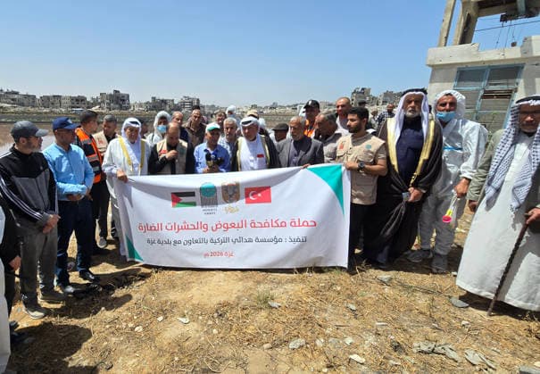 Gaza municipality launches insect control campaign in northern Gaza City Field crews from Gaza Municipality carry out pesticide spraying operations as part of a campaign to combat mosquitoes and harmful insects near Sheikh Radwan pond north of Gaza City on May 14, 2026. The campaign, implemented in cooperation with the Turkish Hudaei Foundation, is scheduled to continue for one week and aims to spray around 300 liters of pesticides in different areas amid deteriorating environmental and health conditions in the Gaza Strip. Photo by Mekael Bhar apaimages Gaza city Gaza Strip Palestinian Territory 140526_Gaza_MB_00(2) Copyright: xapaimagesxMekaelxBharx xapaimagesx