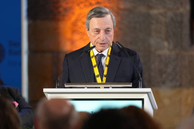 Presentation of the International Charlemagne Prize 2026 in Aachen Portrait of prizewinner Professor Mario Draghi during his acceptance speech at the ceremony for the presentation of the International Charlemagne Prize 2026 in the Kroenungssaal of Aachen City Hall, Aachen, 14 05 2026 Aachen NRW Germany