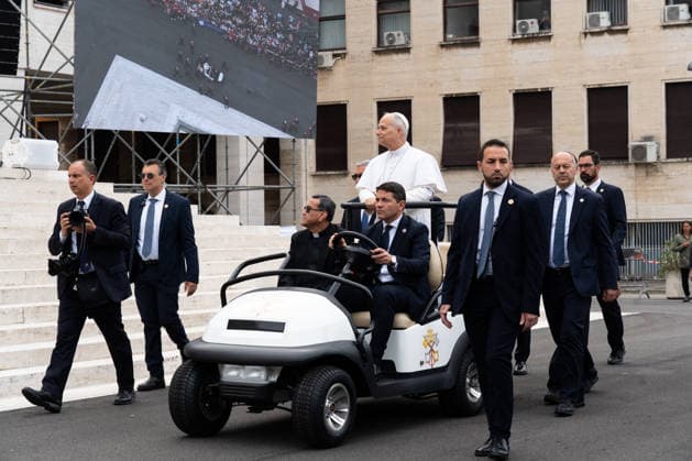 Pope Leo XIV Visits Sapienza University of Rome - Rome His Holiness Pope Leo XIV, accompanied by Archbishop Petar Rajic, the new Prefect of the Papal Household, is welcomed by Rector Antonella Polimeni for his pastoral visit to La Sapienza University of Rome. He will be in Rome on May 14, 2026. Photo by Andrea Bracaglia ABACAPRESS.COM Rome Italy Italy  Copyright: xBracagliaxAndrea ABACAx