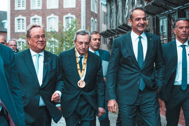 Germany, Aachen Presentation of the International Charlemagne Prize 2026 to Mario Draghi, Mario Draghi, former President of the European Central Bank ECB, former Italian Prime Minister, Katschhof, stage, farewell, Armin Laschet CDU, Chairman of the Charlemagne Prize Board of Directors, Kyriakos Mitsotakis, Prime Minister of Greece, Chairman of Nea Dimokratia Copyright: xThiemoxRudolphx