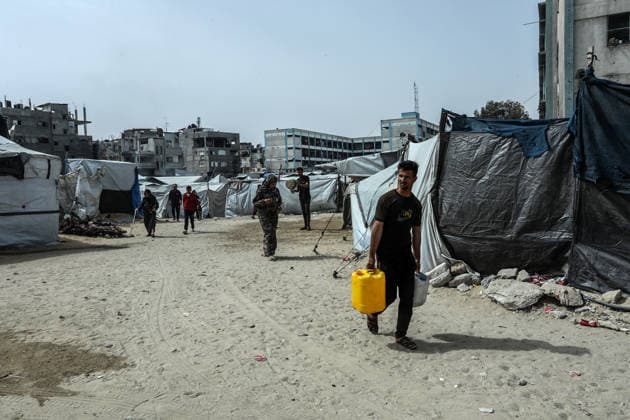 Displaced Palestinians in Khan Yunis struggle under harsh conditions KHAN YUNIS, GAZA, PALESTINE - MAY 14: Displaced Palestinians continue to struggle under difficult conditions in Khan Yunis, Gaza, Palestine on May 14, 2026. Living in tents and temporary shelters with limited resources, Palestinians endure the pain on the anniversary of Nakba ( Great Catastrophe ) amid destruction caused by the Israeli army. Abed Rahim Khatib Anadolu Khan Yunis Gaza. Editorial use only. Please get in touch for any other usage.  Copyright: x2026xAnadoluxAbedxRahimxKhatibx
