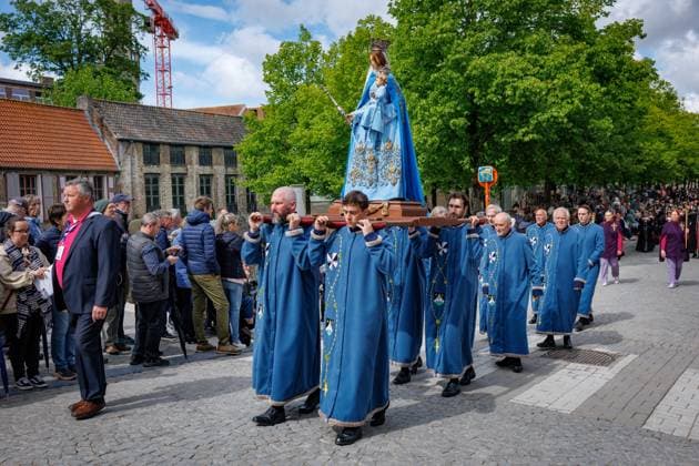 this picture shows the Holy Blood Procession (Heilig Bloedprocessie - Procession Saint-Sang) event, on Thursday 14 May 2026 in Brugge. During the procession, the relic of the Holy blood is carried from the Holy blood basilica to the Holy Saviour cathedral through the city center of Bruges.  KURTxDESPLENTER 173875235