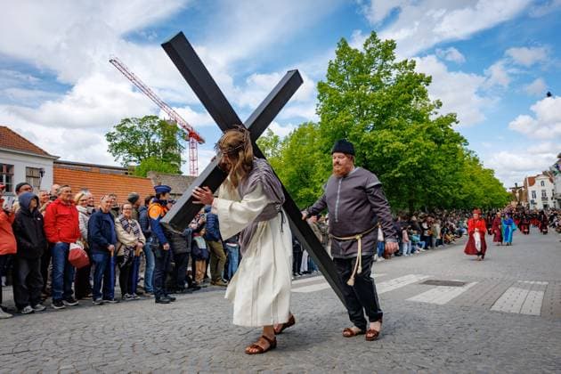 this picture shows the Holy Blood Procession (Heilig Bloedprocessie - Procession Saint-Sang) event, on Thursday 14 May 2026 in Brugge. During the procession, the relic of the Holy blood is carried from the Holy blood basilica to the Holy Saviour cathedral through the city center of Bruges.  KURTxDESPLENTER 173876884