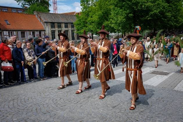this picture shows the Holy Blood Procession (Heilig Bloedprocessie - Procession Saint-Sang) event, on Thursday 14 May 2026 in Brugge. During the procession, the relic of the Holy blood is carried from the Holy blood basilica to the Holy Saviour cathedral through the city center of Bruges.  KURTxDESPLENTER 173877086