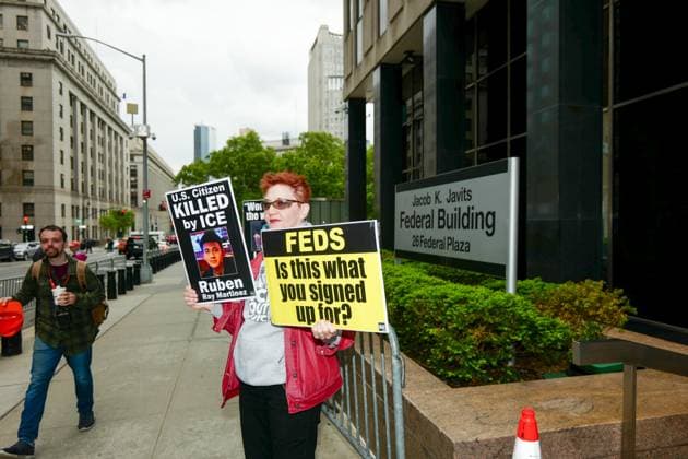 Silent Vigil for People Captured or Killed by ICE New York, NY- May 14: Activist Host a Silent Vigil for people Abducted and Killed by I.C.E in front of 26 Federal Plaza in Manhattan New York on May 14, 2026 Credit: Camara Porter AdMedia EDITORIAL USE ONLY  Copyright: xx CamaraxPorterx admphotostwo989214