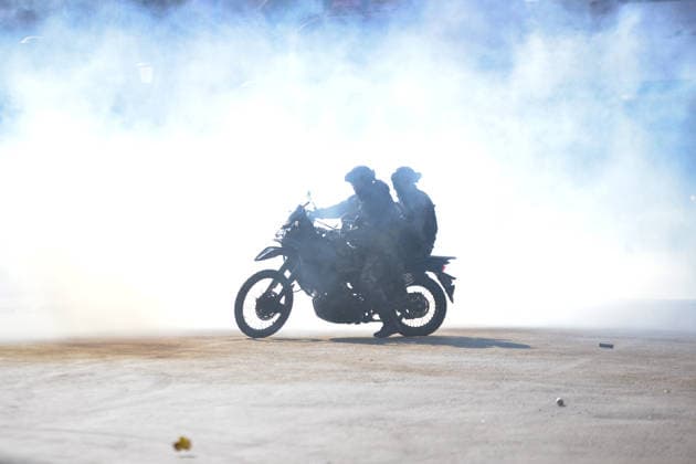 Miners attempt to break through police cordon in La Paz LA PAZ, BOLIVIA - MAY 14: Police officers on motorcycles ride through tear gas during clashes with protesting miners, who hurled dynamite and stones while demanding fuel supplies, access to explosives and better mining conditions, in La Paz, Bolivia, on May 14, 2026. Carlos Sanchez Navas Anadolu La Paz Bolivia. Editorial use only. Please get in touch for any other usage.  Copyright: x2026xAnadoluxCarlosxSanchezxNavasx
