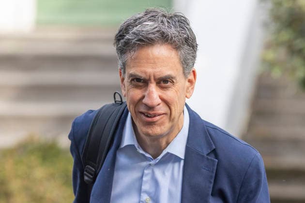 May 15, 2026, London, London, UK: London, UK. Energy Secretary, Ed Miliband, leaves his London house. Wes Streeting resigning as Health Secretary from the Prime MinisterÃ¢â‚¬â ¢s cabinet could trigger a Labour leadership contest and potentially destabilise the government. Ed Miliband could be among those trying to replace him as Labour leader. London UK  - ZUMAl94_ 20260515_zaf_l94_008 Copyright: xMarcinxNowakx