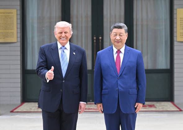 (260515) -- BEIJING, May 15, 2026 -- Chinese President Xi Jinping and U.S. President Donald Trump have a private meeting at Zhongnanhai in Beijing, capital of China, May 15, 2026. ) CHINA-BEIJING-XI JINPING-U.S.-TRUMP-PRIVATE MEETING (CN) YanxYan 