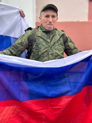 BELARUS - MAY 15, 2026: A Russian serviceman returns from Ukrainian captivity Belarus  - ZUMAt113 20260515_zaa_t113_029 Copyright: xRuptlyx