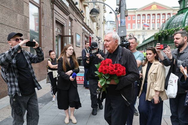 RUSSIA, MOSCOW - MAY 15, 2026: Vitaly Ignatenko (C), general director of Public Television of Russia, attends a mourning ceremony for TV presenter Vladimir Molchanov at the Church of Saints Cosmas and Damian in Shubino. Molchanov died on May 11 aged 75. Sergei Bulkin TASS  92501384