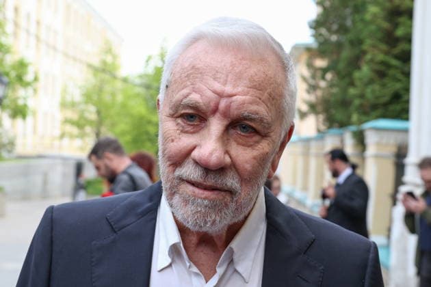 RUSSIA, MOSCOW - MAY 15, 2026: TV presenter Dmitry Krylov attends a mourning ceremony for TV presenter Vladimir Molchanov at the Church of Saints Cosmas and Damian in Shubino. Molchanov died on May 11 aged 75. Sergei Bulkin TASS  92502576
