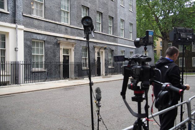 Media in Downing Street, London, UK - Friday 15 May 2026 A general view of Media seen in Downing Street, London, England, UK on Friday 15 May, 2026 after Health Secretary announced his resignation yesterday leading to a pending leadership contest for British Prime Minister Sir Keir Starmer., Credit:Justin Ng Avalon UK, England, London, Downing Street  Copyright: xJustinxNgx xAvalonx 1099131020