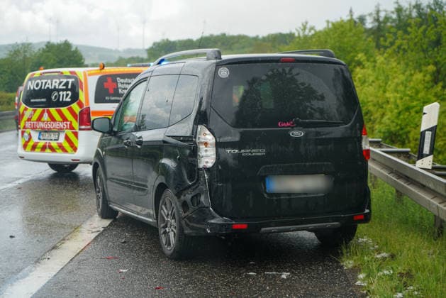 Traffic accident involving several vehicles Schlüchtern A66 Fulda direction Frankfurt zwi Hessen Germany