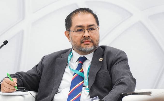KAZANFORUM 2026. Islamic Finance in the CIS: Potential and Challenges 9166160 15.05.2026 The 17th International Economic Forum Russia-Islamic World: KAZANFORUM 2026. Islamic Finance in the CIS: Potential and Challenges. Wang Risai and Bin V. Mamat Saufi, Advisor to the Head of the IFSB Council for Islamic Financial Services. Kristina Solovyova Sputnik Crediting the source in the following order photographer s name RIA Novosti is mandatory when using the photo Kazan Republic of Tatarstan Russia  Copyright: xKristinaxSolovyovax