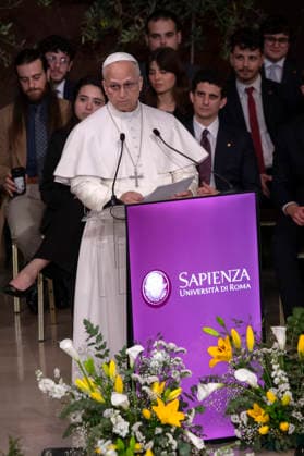 May 14, 2026, Rome, Italy: Pope Leo XIV delivers his address during the meeting with faculty and students in the Aula Magna during his visit to Sapienza University, Rome s first university. Rome Italy  - ZUMAs197 20260514_aaa_s197_991 Copyright: xMariaxGraziaxPicciarellax