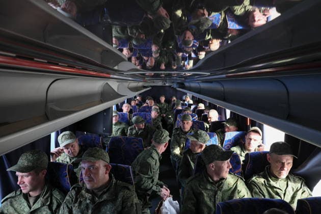 RUSSIA - MAY 15, 2026: Russian servicemen return home after being released from Ukrainian captivity. Sergei Savostyanov TASS  92517451