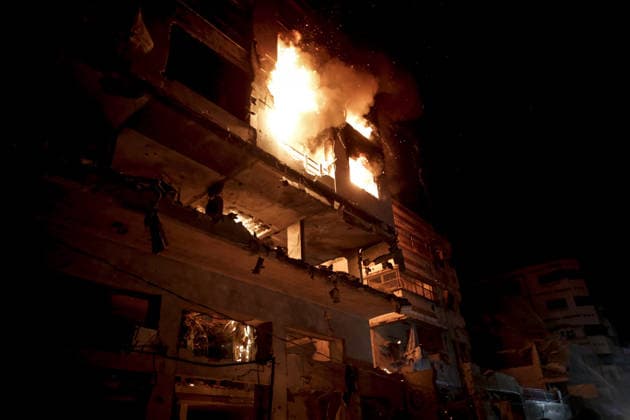 Israel continues to attack Gaza despite ceasefire GAZA CITY, GAZA, PALESTINE - MAY 15: A fire breaks out at the apartment targeted by an Israeli attack at Rimal neigborhood in Gaza City, Gaza, Palestine on May 15, 2026. Saeed M. M. T. Jaras Anadolu Gaza City Gaza. Editorial use only. Please get in touch for any other usage.  Copyright: x2026xAnadoluxSaeedxM.xM.xT.xJarasx