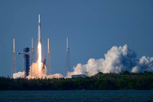 May 15, 2026, Cape Canaveral, Florida, USA: A SpaceX Falcon 9 rocket with a cargo spacecraft launches from Space Launch Complex-40 at Cape Canaveral Space Force Station, Florida on May 15, 2026 at 6:05 p.m. EDT. The Dragon cargo spacecraft will deliver about 6,500 pounds of research equipment, crew supplies, and hardware to the International Space Station. Cape Canaveral USA - ZUMAb268 20260515_znp_b268_001 Copyright: xJenniferxBriggsx