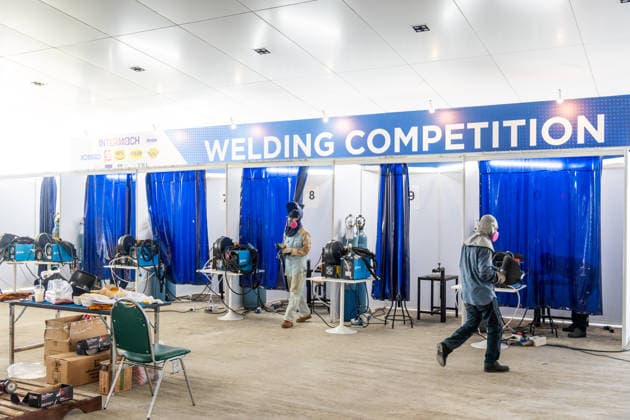May 15, 2026, Bangkok, Thailand: General view of participants at a Welding Competition held at BITEC. Future Mobility Thailand 2026 is a trade show showcasing the latest automotive and mobility technologies, connecting manufacturers, distributors, and buyers. Bangkok Thailand  - ZUMAs197 20260515_aaa_s197_576 Copyright: xNathaliexJamoisx