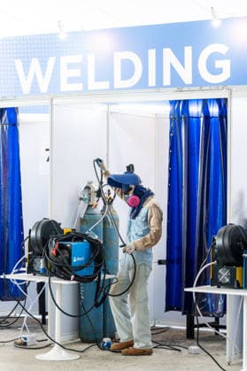May 15, 2026, Bangkok, Thailand: A close-up view of a participant at a Welding Competition held at BITEC. Future Mobility Thailand 2026 is a trade show showcasing the latest automotive and mobility technologies, connecting manufacturers, distributors, and buyers. Bangkok Thailand  - ZUMAs197 20260515_aaa_s197_573 Copyright: xNathaliexJamoisx