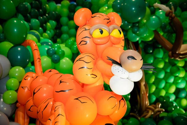 (260516) -- WARSAW, May 16, 2026 -- A tiger-themed balloon installation is seen during the World Balloon Festival in Warsaw, Poland, May 15, 2026. The festival takes place here from May 15 to 17, featuring large themed installations featuring tropical jungles, underwater world, outer space and architectural landmarks created with more than 100,000 biodegradable balloons. (Photo by Xinhua) POLAND-WARSAW-WORLD BALLOON FESTIVAL JaapxArriens 