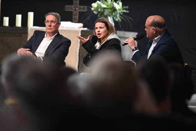 Panel discussion How do transformation processes succeed in state Copyright: epd-bild DanielxPeter epd-Katholikentag_Wuerzburg168-kopieren.jpeg