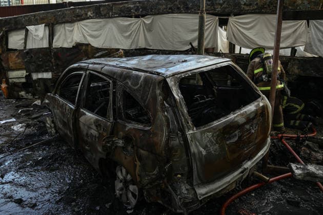 May 16, 2026, Bangkok, Bangkok, Thailand: A train collided with a bus stranded on railway tracks, triggering a fire that engulfed the vehicle, leaving multiple people injured and dead in Bangkok, Thailand, May 16, 2026. Bangkok Thailand  - ZUMAp219 20260516_zip_p219_014 Copyright: xNattaphonxPhanphongsanonx