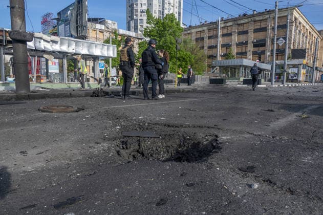 Aftermath of a Russian UAV strike on Kharkiv KHARKIV, UKRAINE - MAY 16: A view of the damage in the area after a Russian UAV strike on a avenue in central Kharkiv, Ukraine on May 16, 2026. The drone struck the road. Three subway exits, three public transportation stops, the trolleybus overhead wire system, and a trolleybus near a stop were damaged. One person was injured. Explosive ordnance disposal experts are on the scene, and municipal workers are clearing up the aftermath of the explosion. Serhii Masin Anadolu Kharkiv Ukraine. Editorial use only. Please get in touch for any other usage.  Copyright: x2026xAnadoluxSerhiixMasinx