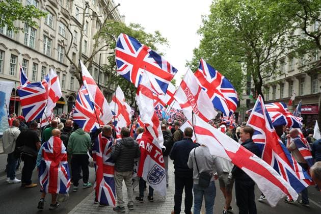 Unite the Kingdom march in London LONDON, UNITED KINGDOM - MAY 16: Demonstrators gather around Kingsway to march during Unite the Kingdom organized at the call of far-right activist Tommy Robinson in London, United Kingdom on May 16, 2026. The police forces have taken extensive security measures along the march route. Zeynep Demir Anadolu London United Kingdom. Editorial use only. Please get in touch for any other usage.  Copyright: x2026xAnadoluxZeynepxDemirx